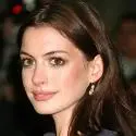 Anne Hathaway chce hrať v seriáli Glee