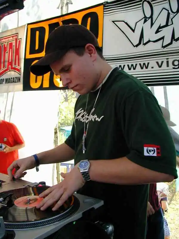 Kontrafakt - pic_large_638.jpg