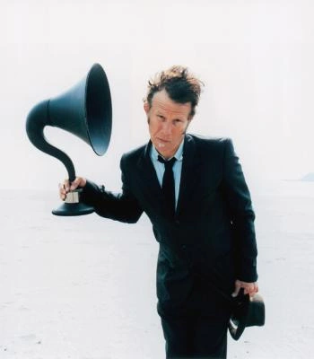 Tom Waits - w19.jpg