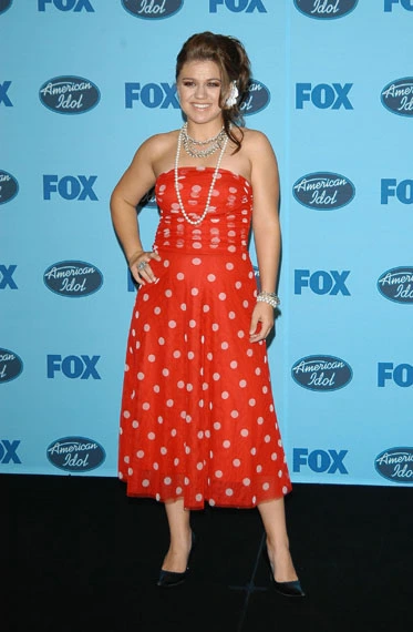 Kelly Clarkson - 102.jpg
