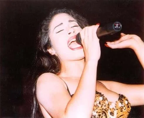 Selena - s18_jpg.jpg