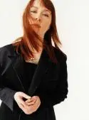 Suzanne Vega - vega.jpg