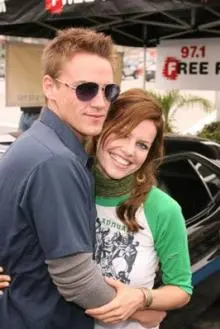 Riley Smith - MV5BMTc0MzIwMzI5Ml5BMl5BanBnXkFtZTYwODExMjU1._V1._SX267_SY400_.jpg