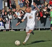 M Pokora - l_624e4a44504d63e3ab2b9248592ed7b1.jpg