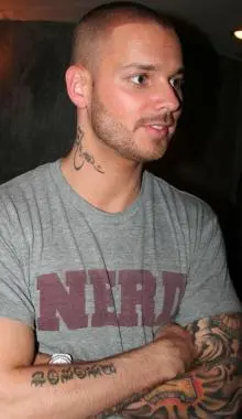 M Pokora - l_ffa05ac07350380b3b8b3d2233657b72.jpg