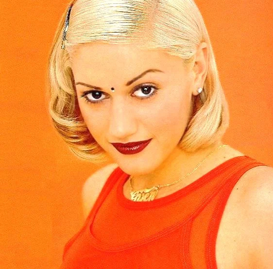 Gwen Stefani - G.S..jpg