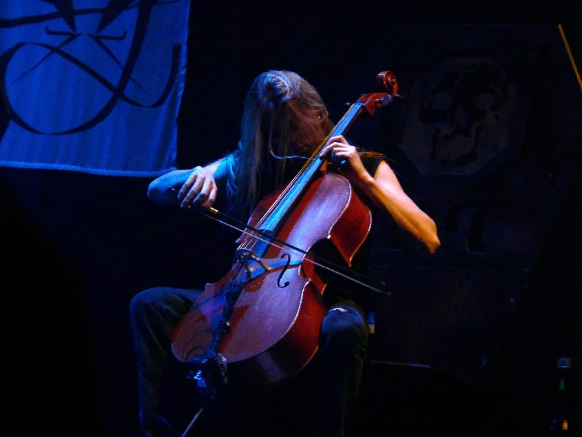 Apocalyptica - 20050304182639_905.jpg