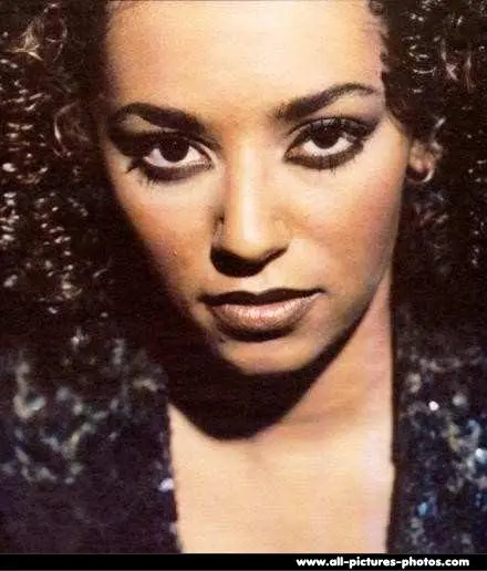 Melanie B - melanie-b-050-img.jpg