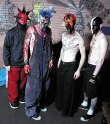 Mudvayne - mudvayne245.jpg