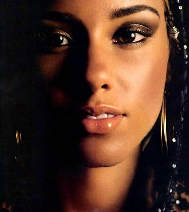 Alicia Keys - c-keys50.jpg