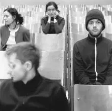 Múm - mumbwstoll2.jpg