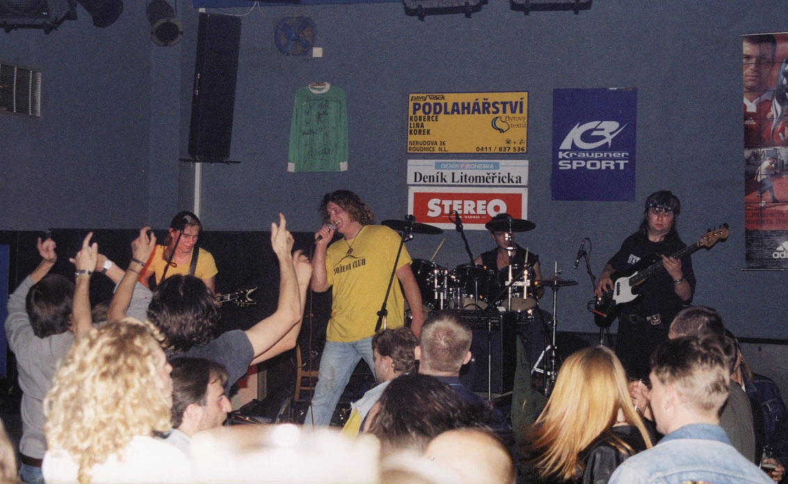 Vynález Zkázy - 010601_sklub_03.jpg