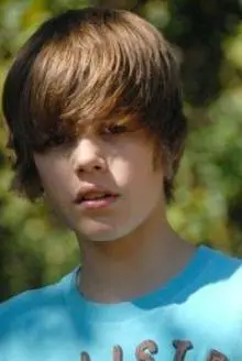 Justin Bieber - justin-bieber_7598_top.jpg