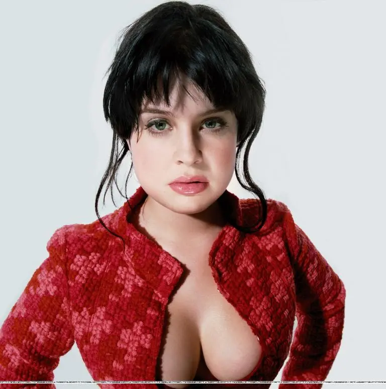 Kelly Osbourne - 73nhaw.jpg