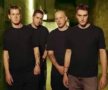 Breaking Benjamin - Breaking.Benjamin-band-2004.jpg