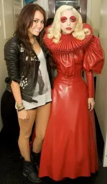 Miley Cyrus - 14.jpg