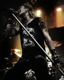 Fatal Smile - l_8baa0ca9421c4f25b1bbdf95737f9201.jpg