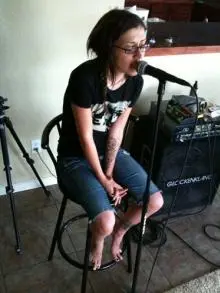 Flyleaf - 6300_106355988162_80334948162_2268378_1469588_n.jpg