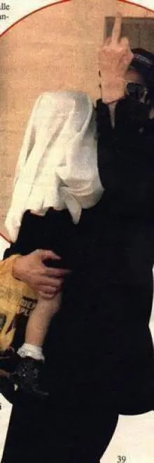 Michael Jackson - l_6630281e23e54f5585ac1da432b7814d.jpg