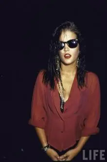 Lisa Marie Presley - a0hq2v.jpg