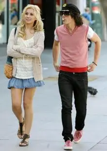 Jonas Brothers - phpThumb_generated_thumbnailjpg.jpg