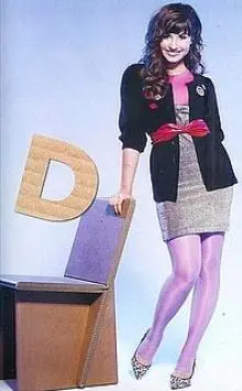 Demi Lovato - 355712c85ad99dbb_0f7835b2166e0cb6_demi-selena-4_xlarge.jpg