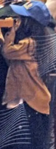 Michael Jackson - Rare-for-me-blanket-jackson-16517498-206-544.jpg