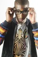 Tinie Tempah zverejnil klip k piesni Lover Not a Fighter