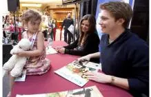 Sterling Knight - sterling.jpg