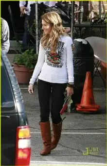 Ashley Tisdale - ashley-tisdale-dance-03.jpg