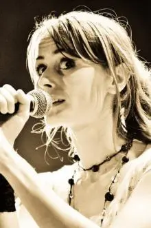 Janais - 062fc15db2_42278216_o2.jpg