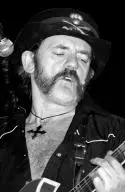 Motörhead - 1310546202-12-650x1000.jpg