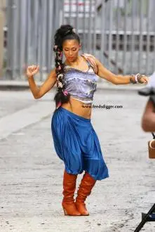 Nicole Scherzinger - nicole-scherzinger-music-video-right-there-shoot-paparazzi-042211-a2.jpg