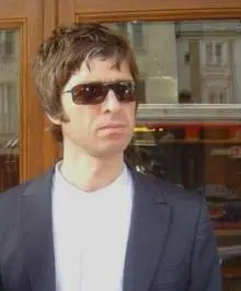 Noel Gallagher - 180401_10150100026379183_146561944182_5996800_7647818_n.jpg