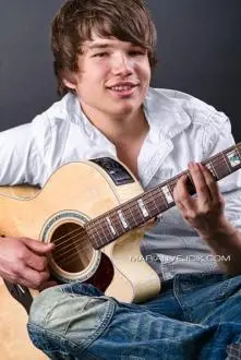 Vydá 24. októbra debutový album Príbeh snov