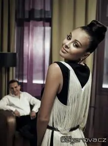 Monika Bagárová - 2hot.jpg