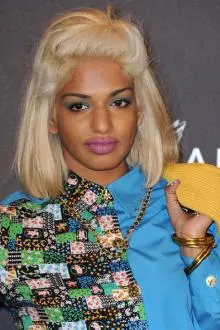 M.i.a. - M+I+A+Makeup+Pink+Lipstick+d-F5QDGYL3Cl.jpg