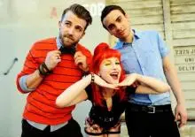 Paramore - a8ab4bf03a2db9b6a9e8c41599535d8a.jpg
