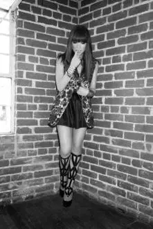 Carly Rae Jepsen - crj_this_kiss_0006_v04.jpg