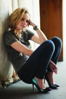 Bridgit Mendler - 297116_522185847816920_181126396_n.jpg