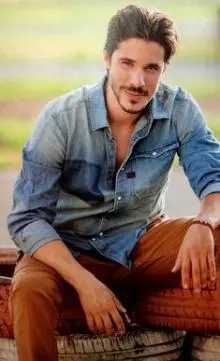 Nikos Oikonomopoulos - nikos2.jpg
