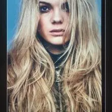 Louisa Johnson - u8xSUlHZ.jpg