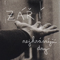 Září