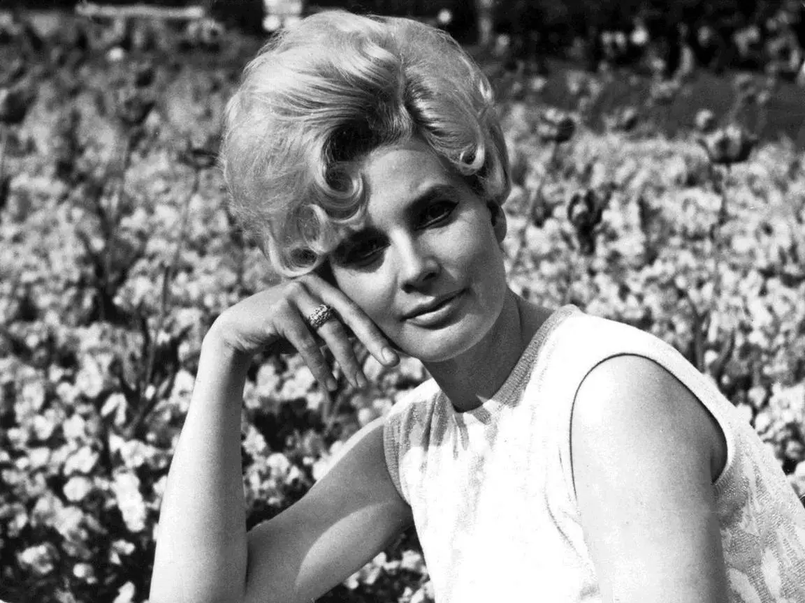 Laďka Kozderková - 59_1009399_156983.jpg