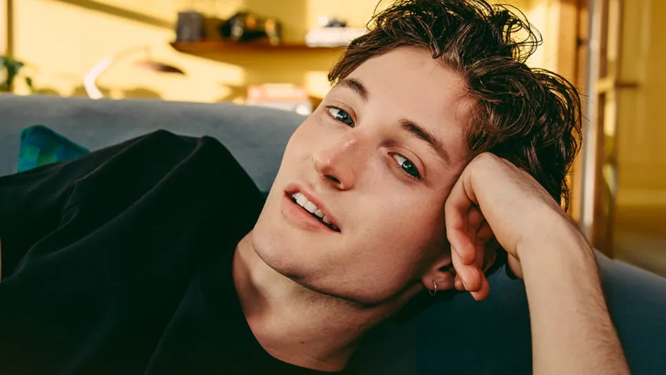 Henry Moodie - 12b2b47c1a55414c97733daac25e5b88.jpg