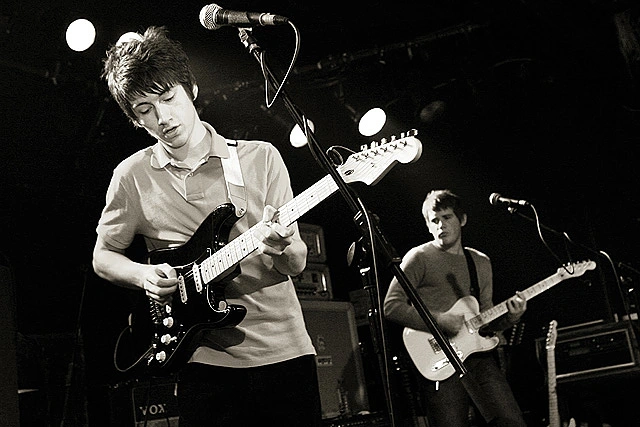 Arctic Monkeys - arcticmonkeys_200405_23.jpg