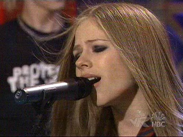 Avril Lavigne - 10.jpe