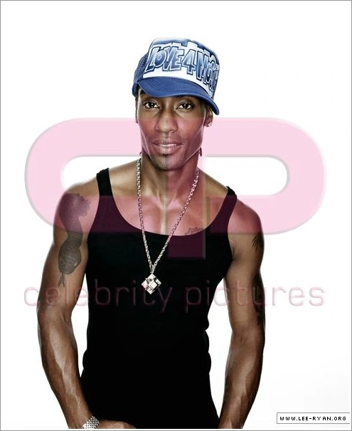 Simon Webbe - 012.jpg