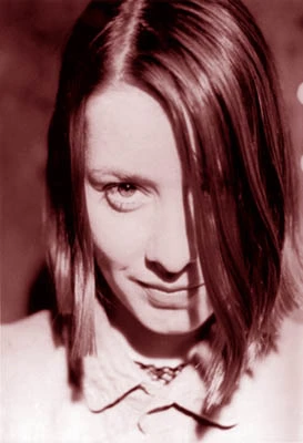 Suzanne Vega - photo.jpg