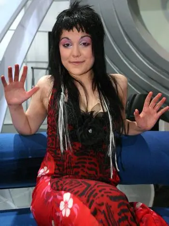 Gabriela Al Dhábba - 49-article_v.jpg